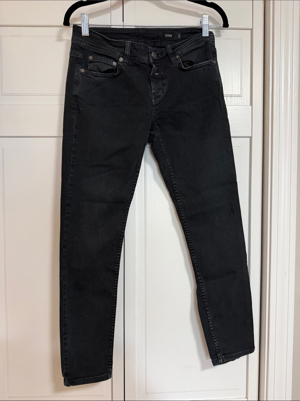 Closed Skinny Jeans in Black